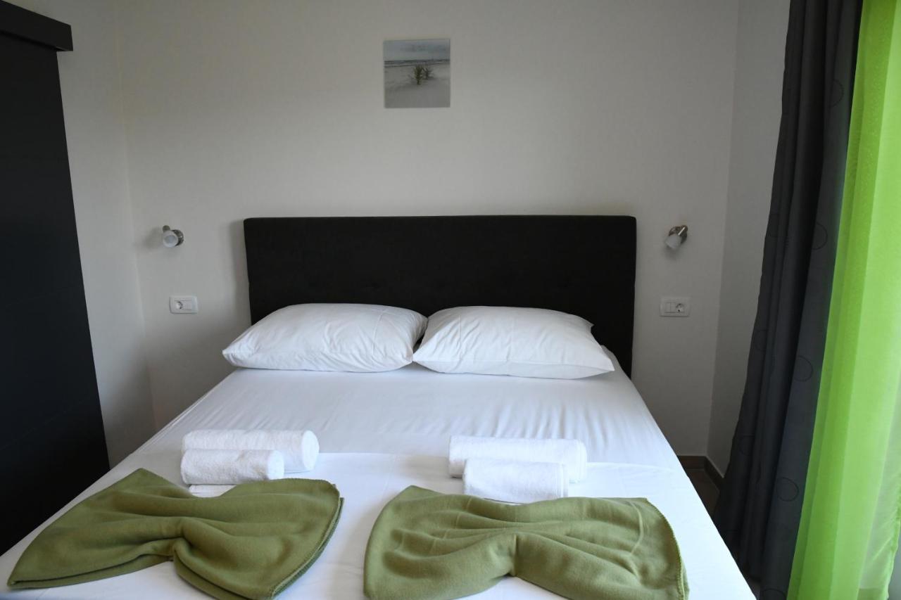 Sagena Rooms Rogotin Exterior foto
